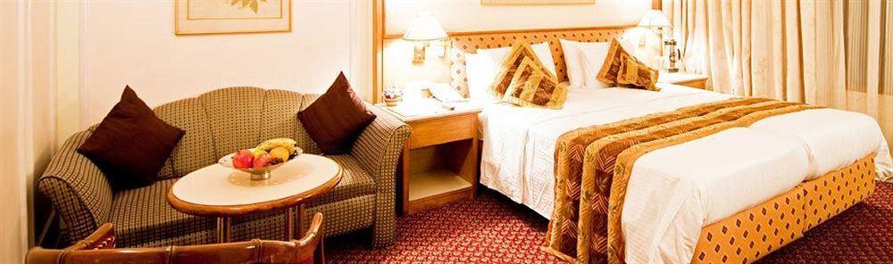 Regent Hotel Andheri Мумбаи Экстерьер фото