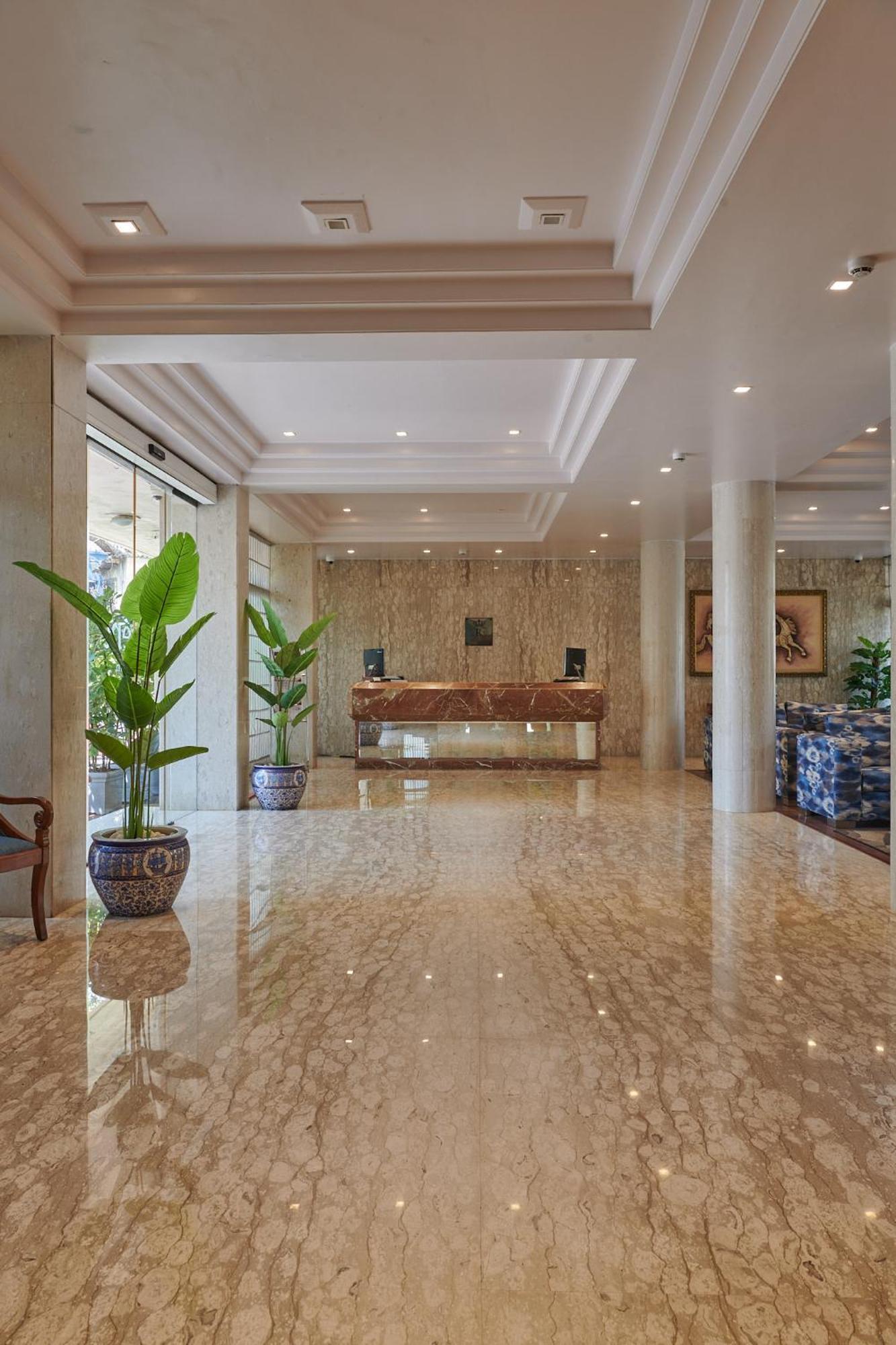 Regent Hotel Andheri Мумбаи Экстерьер фото